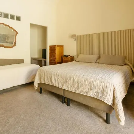 Si Hotel 3*