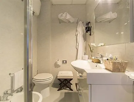 Hotel Si 3*